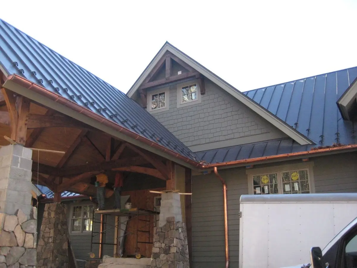 Craftsman Roofing team delivering quality roofing work in Pentagon Park